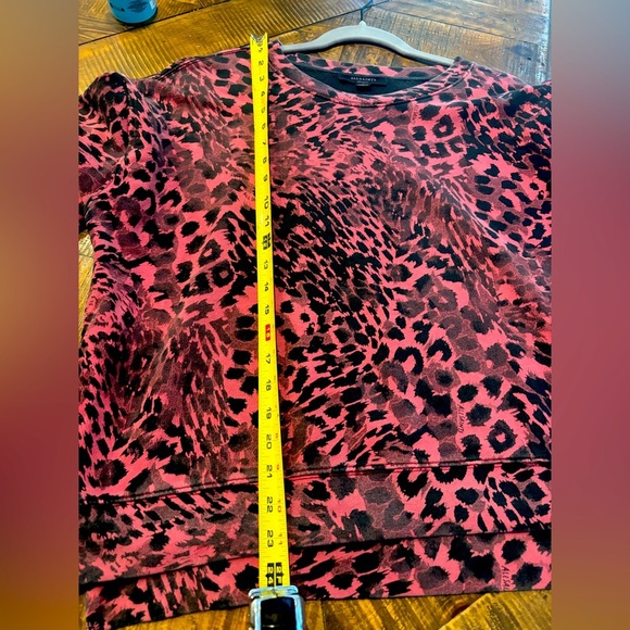 ALLSAINTS Lo Redar Leopard Print Sweatshirt size medium in pink and black - Picture 12 of 12